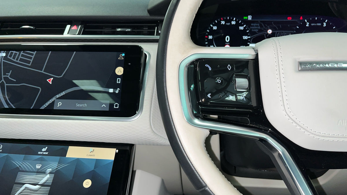 Land Rover Range Rover Velar Image 13