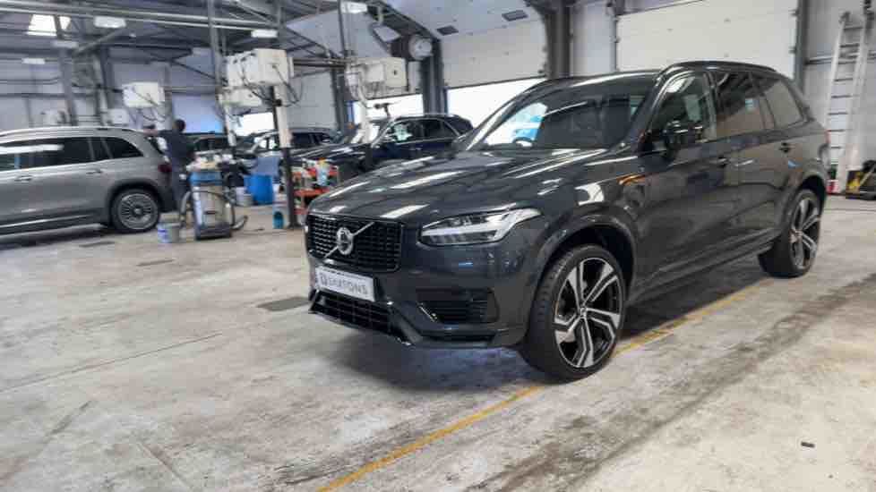 More views of Volvo XC90