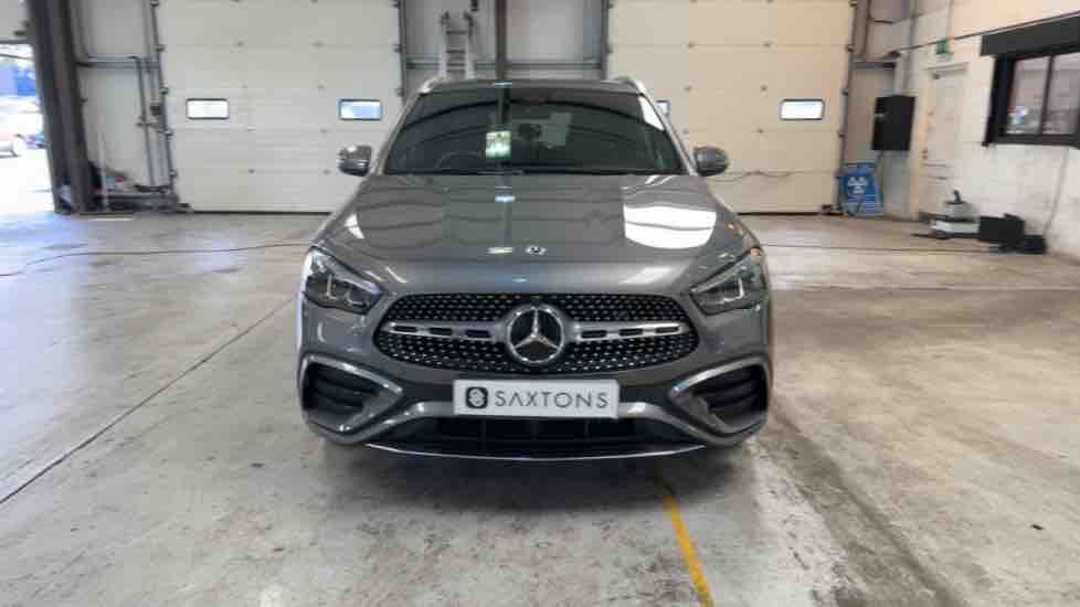 More views of Mercedes-Benz GLA