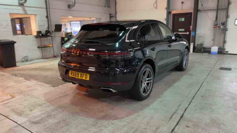 More views of Porsche Macan