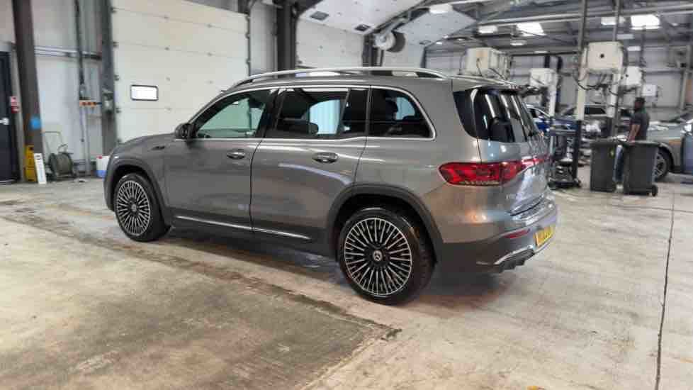 More views of Mercedes-Benz EQB