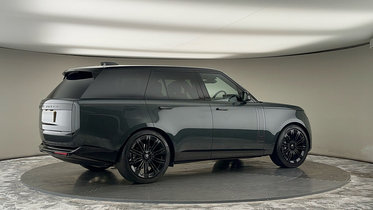 More views of Land Rover Range Rover