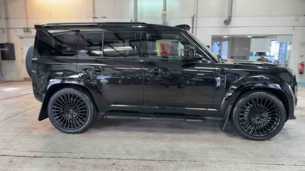 More views of Land Rover Defender 110