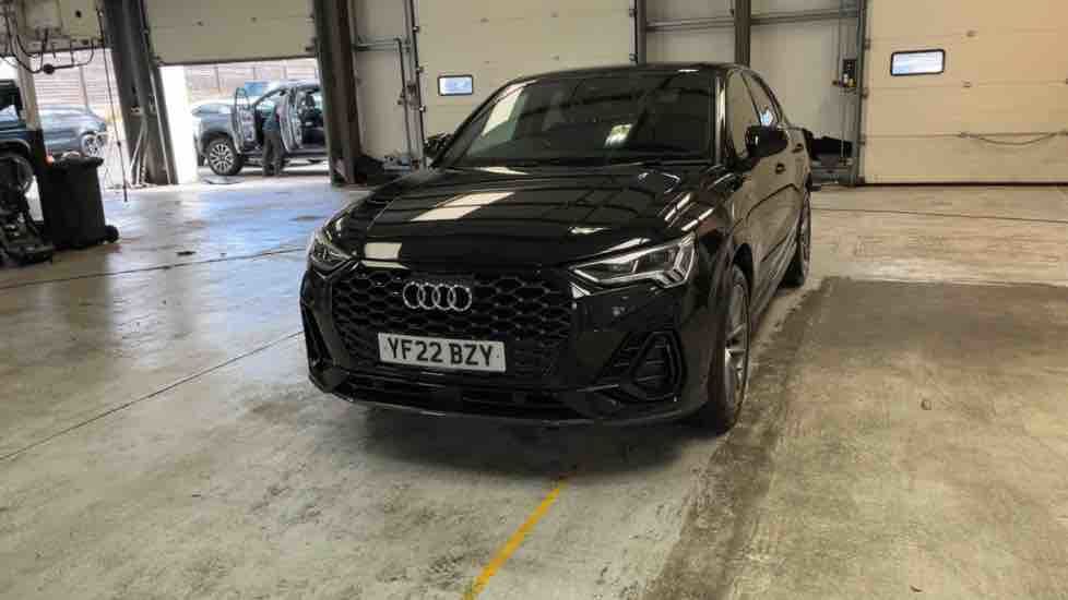 More views of Audi Q3