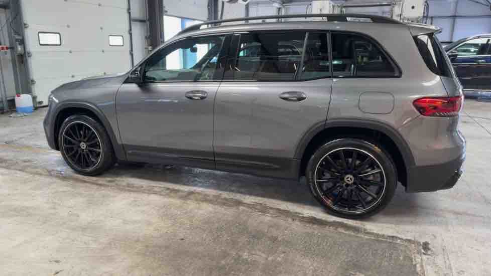 More views of Mercedes-Benz GLB