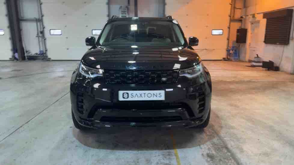 More views of Land Rover Discovery