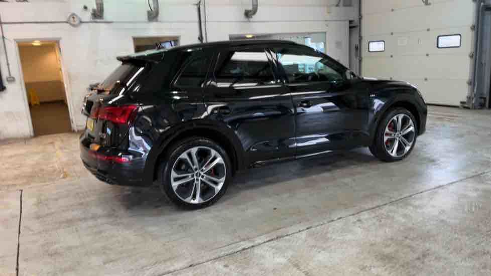 More views of Audi Q5