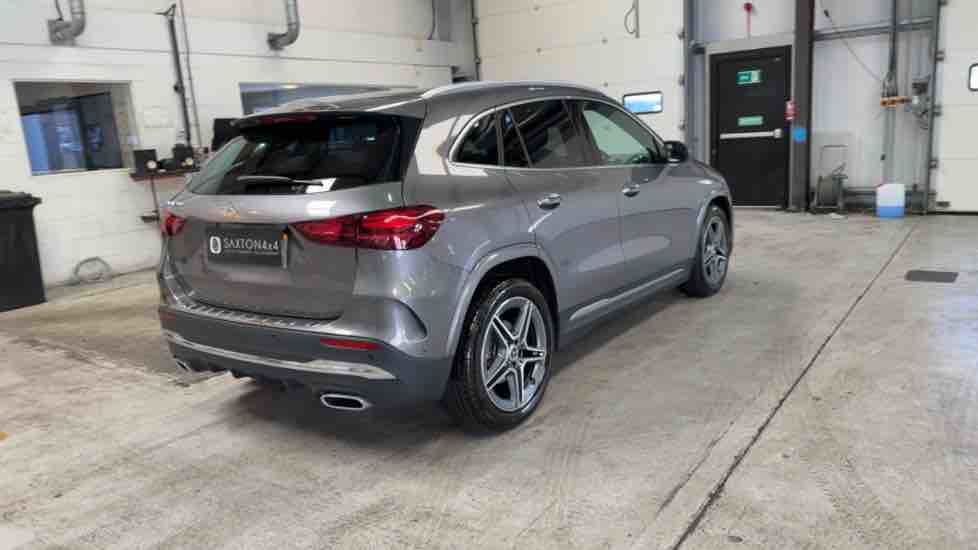 More views of Mercedes-Benz GLA