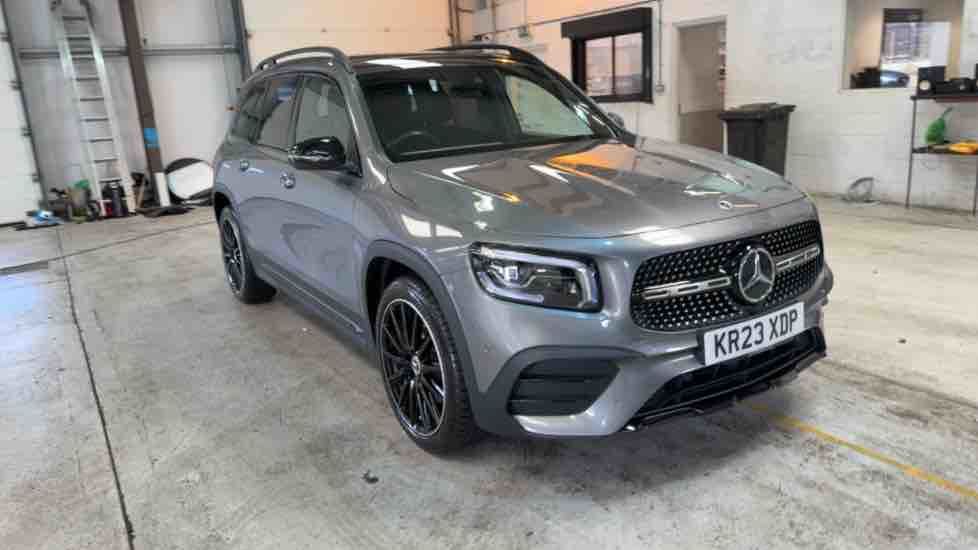 More views of Mercedes-Benz GLB