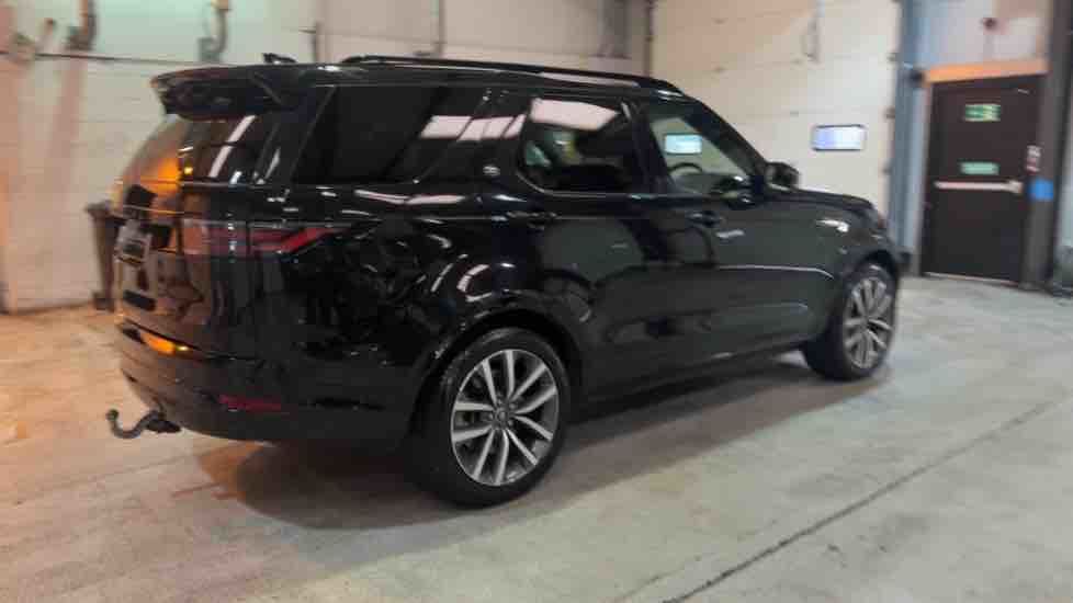 More views of Land Rover Discovery