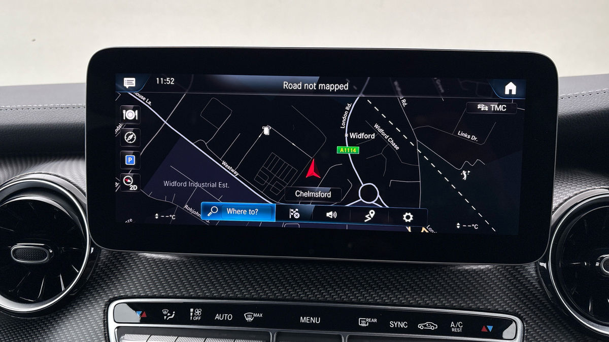 Mercedes-Benz V Class Image 17