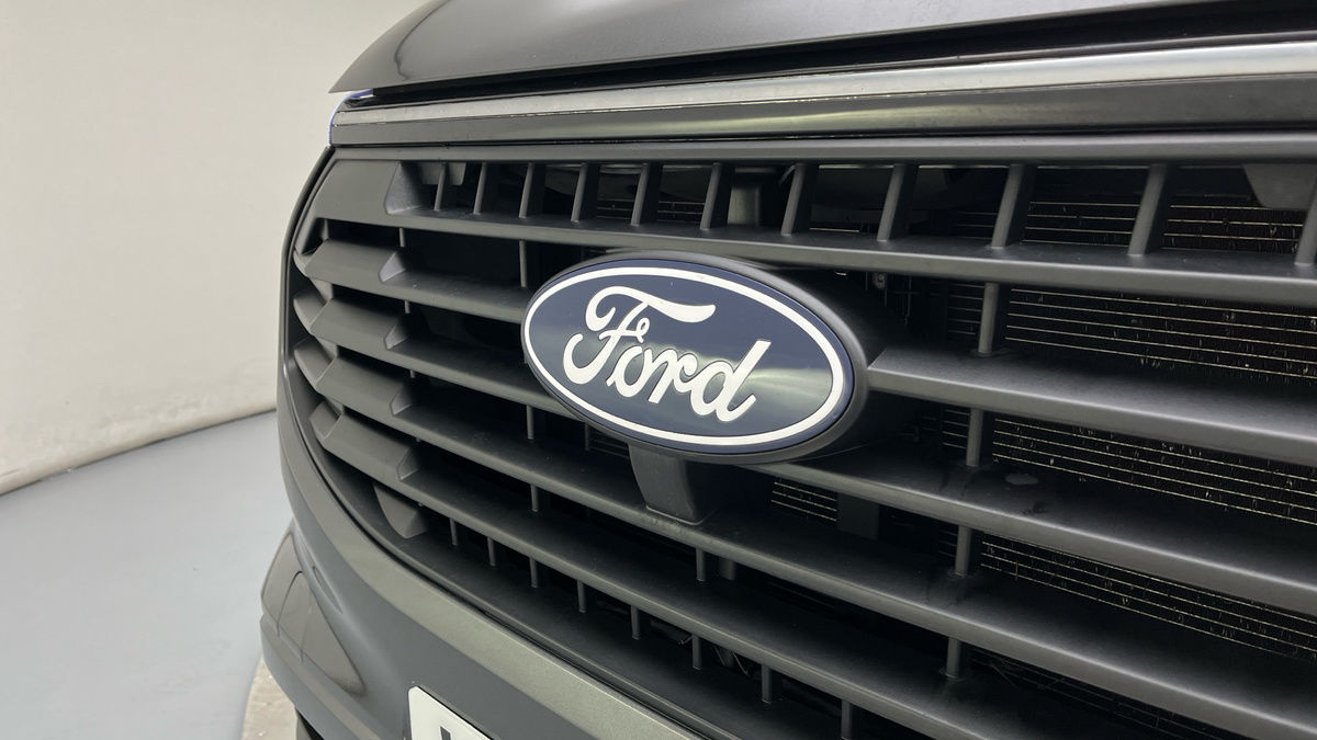 Ford Transit Custom Image 24