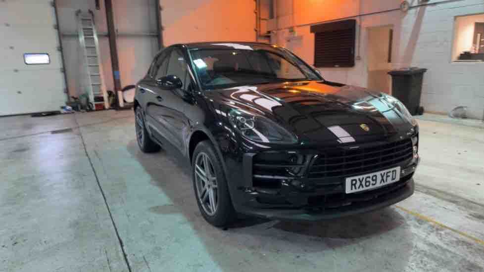 More views of Porsche Macan