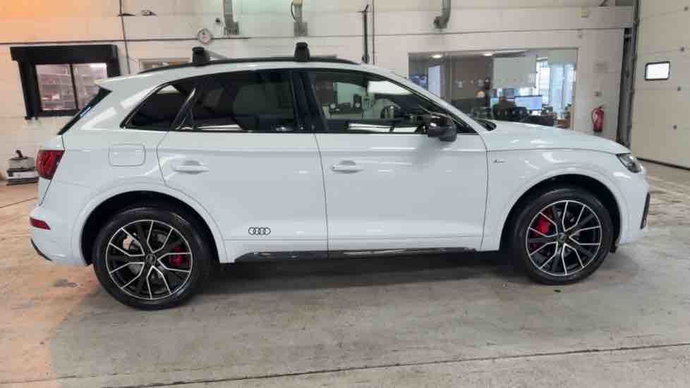 More views of Audi Q5