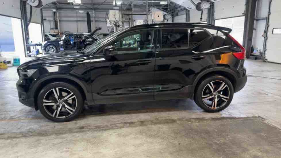 More views of Volvo XC40