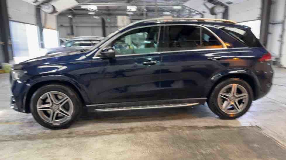More views of Mercedes-Benz GLE