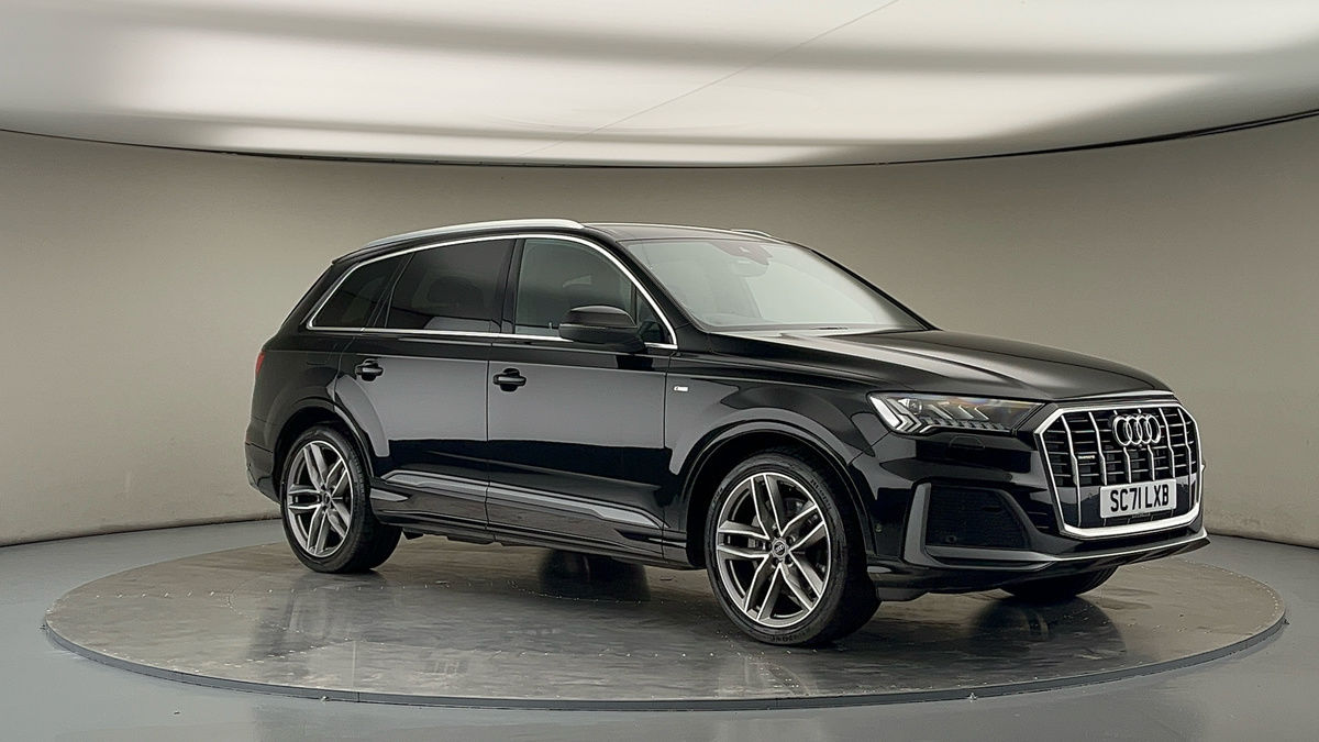 More views of Audi Q7