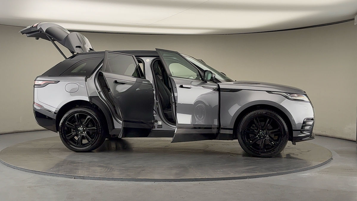 More views of Land Rover Range Rover Velar