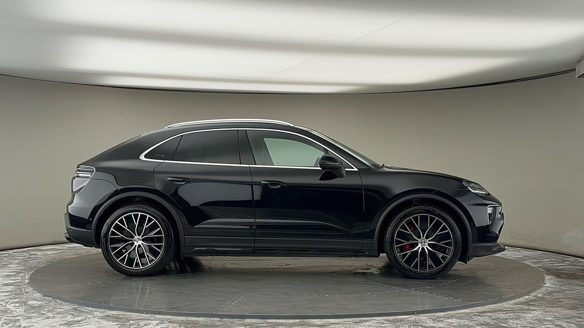 More views of Porsche Macan