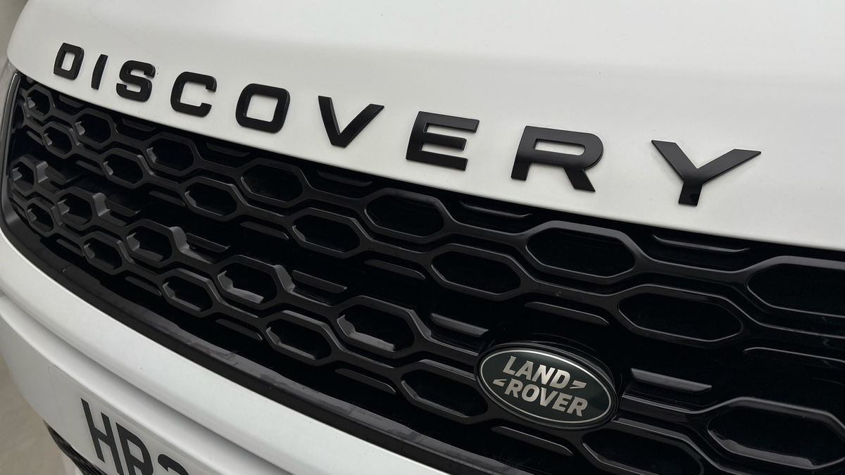 Land Rover Discovery Sport Image 24