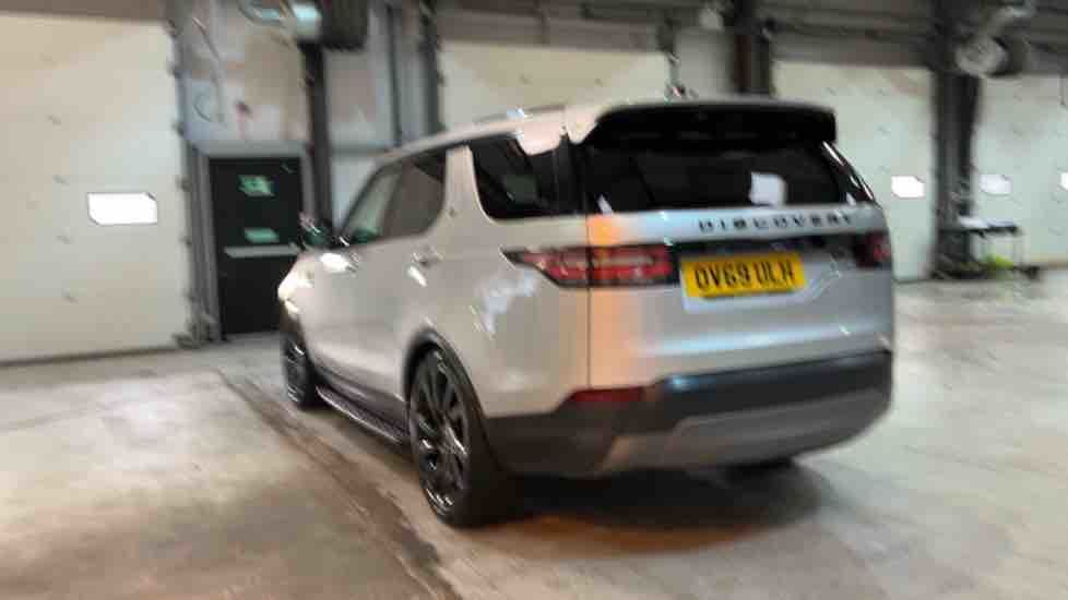 More views of Land Rover Discovery