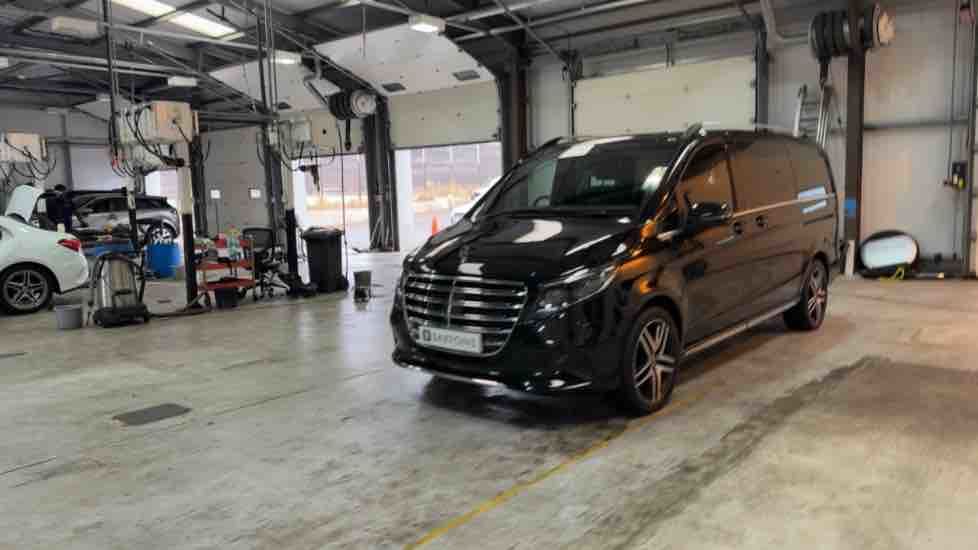 More views of Mercedes-Benz V Class