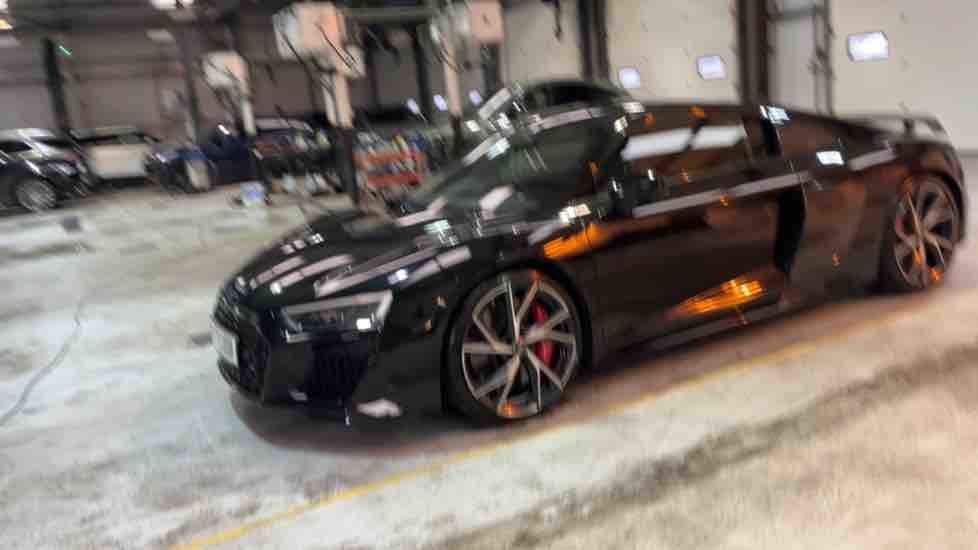 More views of Audi R8