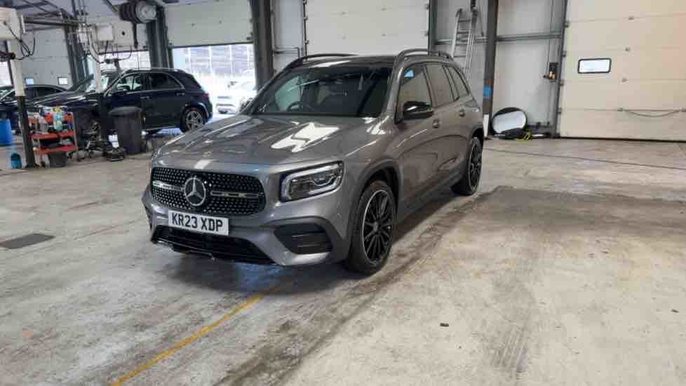 More views of Mercedes-Benz GLB