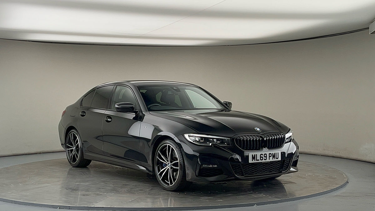 BMW 3 Series Sticky Header Image