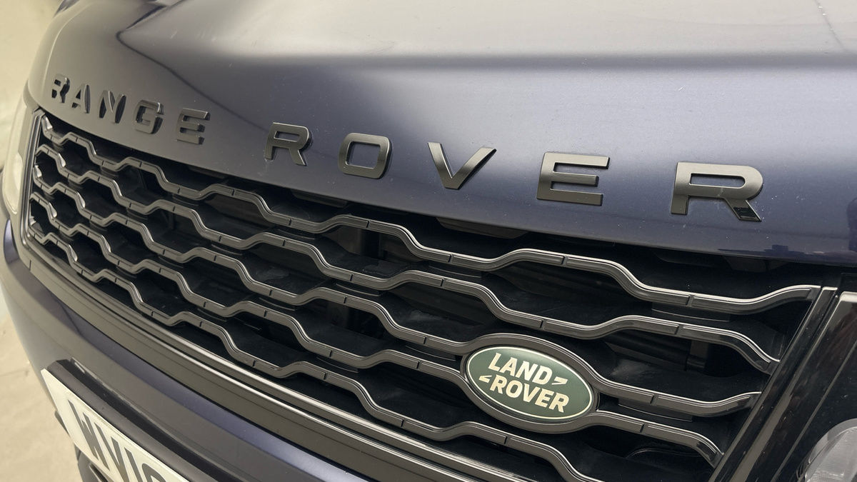 Land Rover Range Rover Sport Image 24