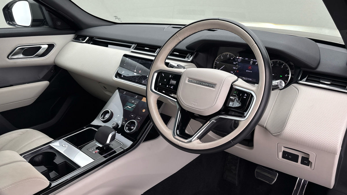 Land Rover Range Rover Velar Image 5