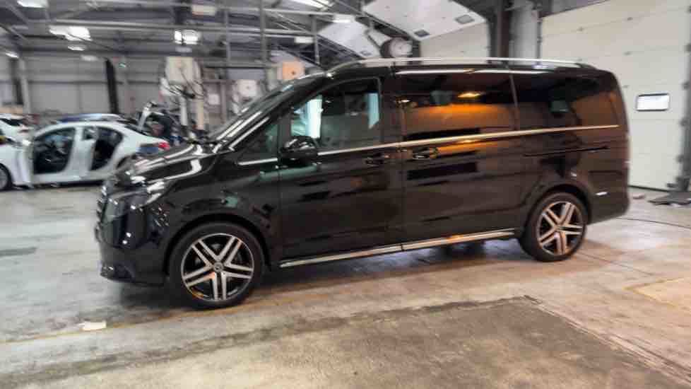 More views of Mercedes-Benz V Class
