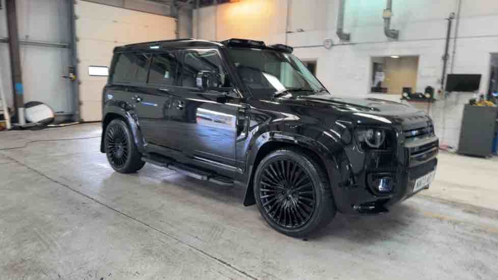 More views of Land Rover Defender 110