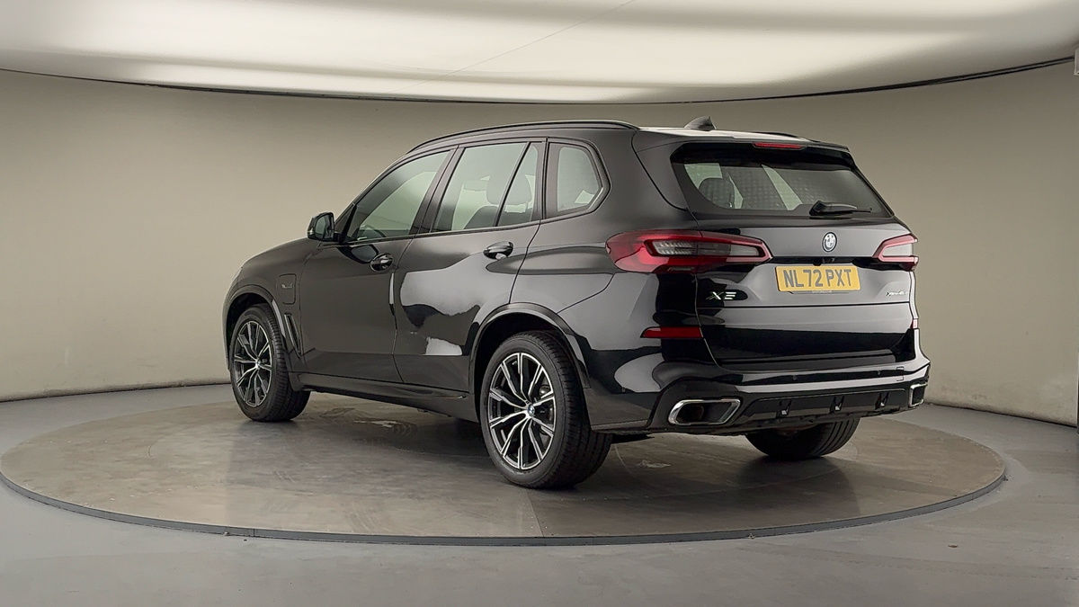 BMW X5 Image 2