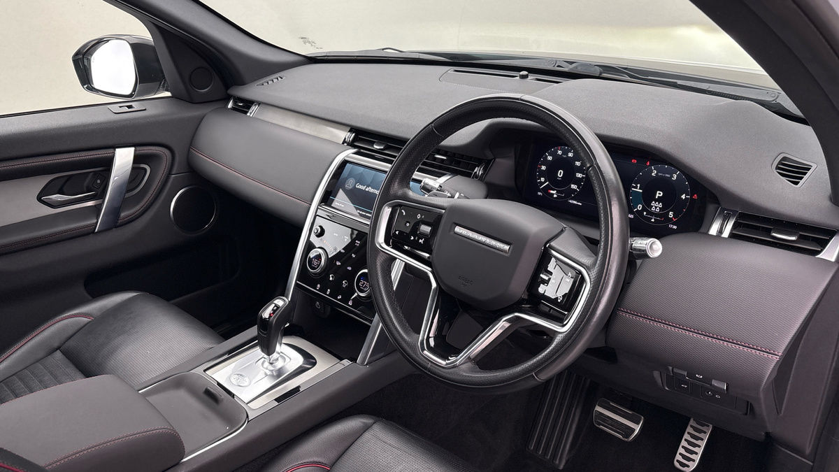 Land Rover Discovery Sport Image 5