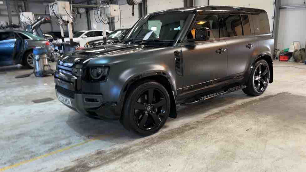 More views of Land Rover Defender 110