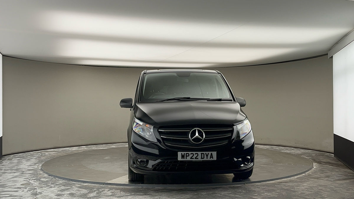 More views of Mercedes-Benz Vito