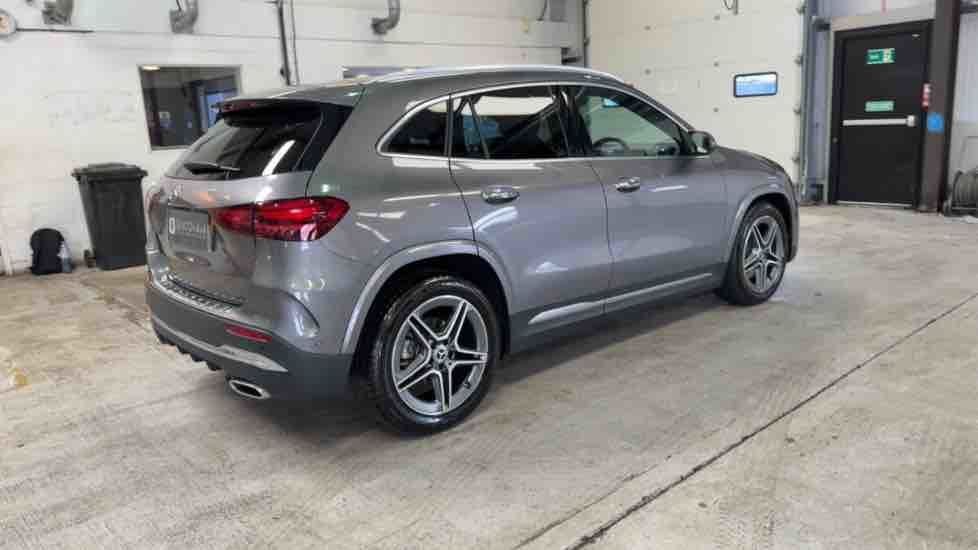 More views of Mercedes-Benz GLA