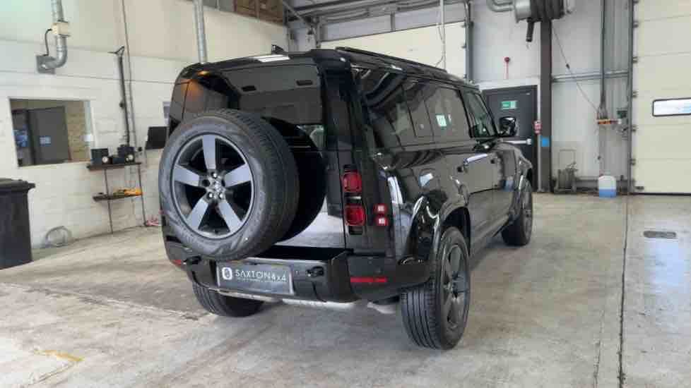 More views of Land Rover Defender 110