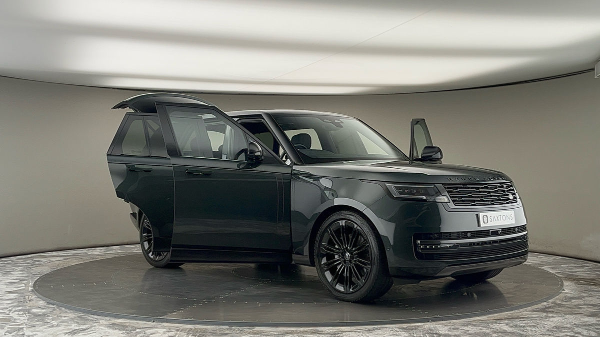 More views of Land Rover Range Rover