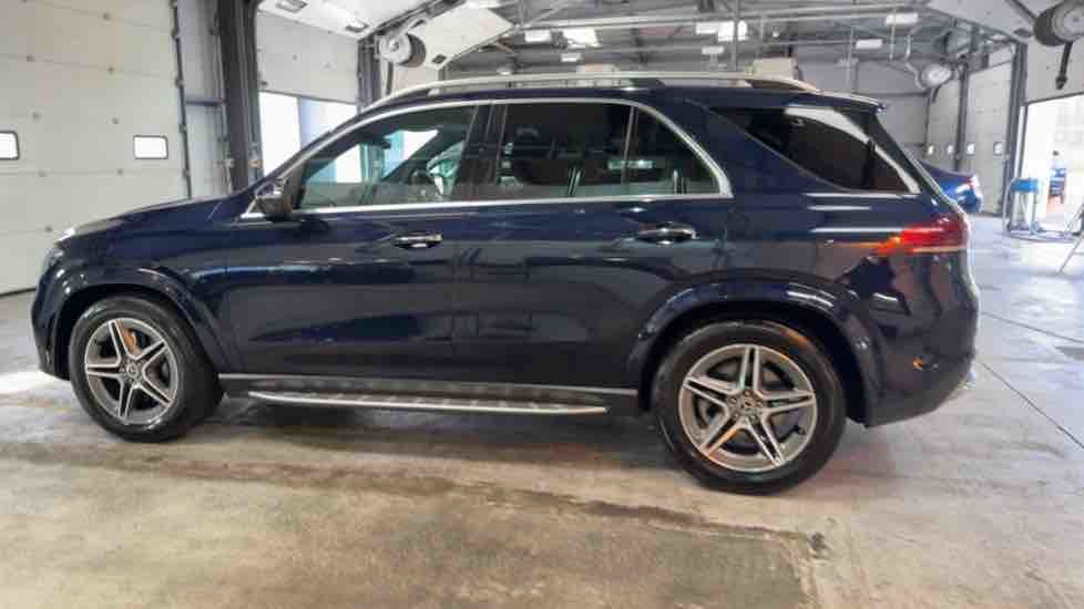 More views of Mercedes-Benz GLE