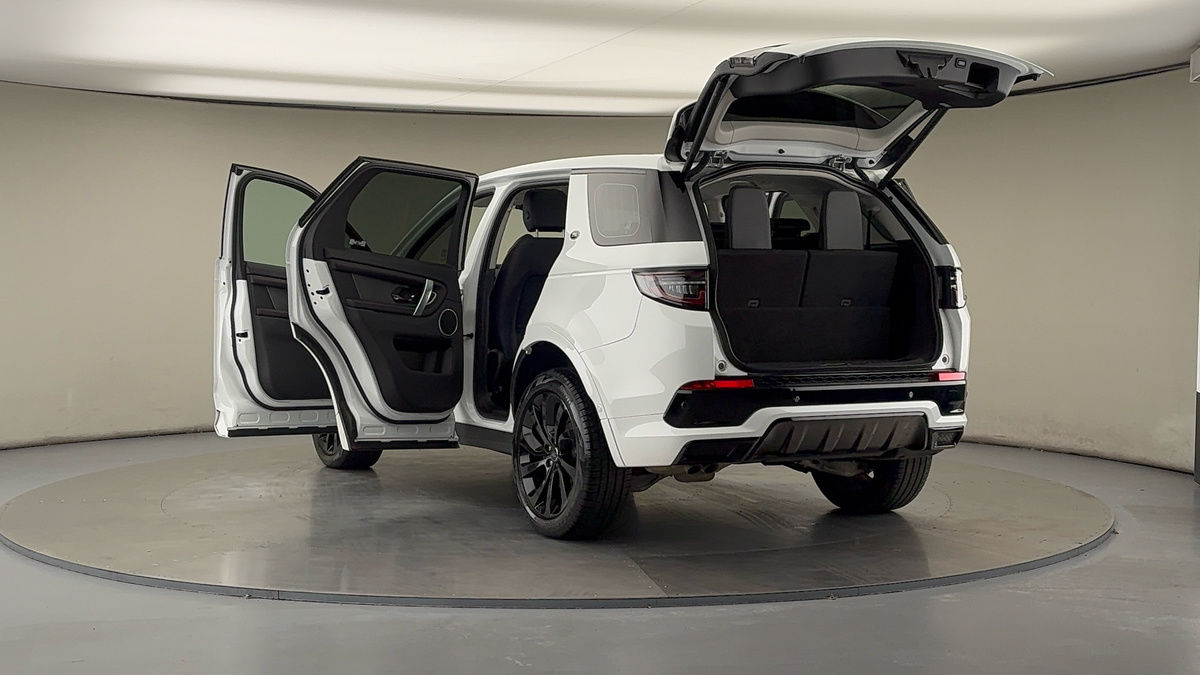 Land Rover Discovery Sport Image 23