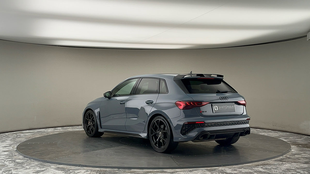 Audi RS3 Image 2