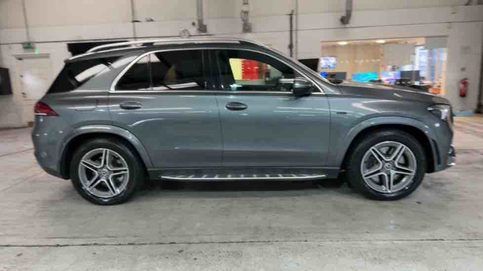 More views of Mercedes-Benz GLE