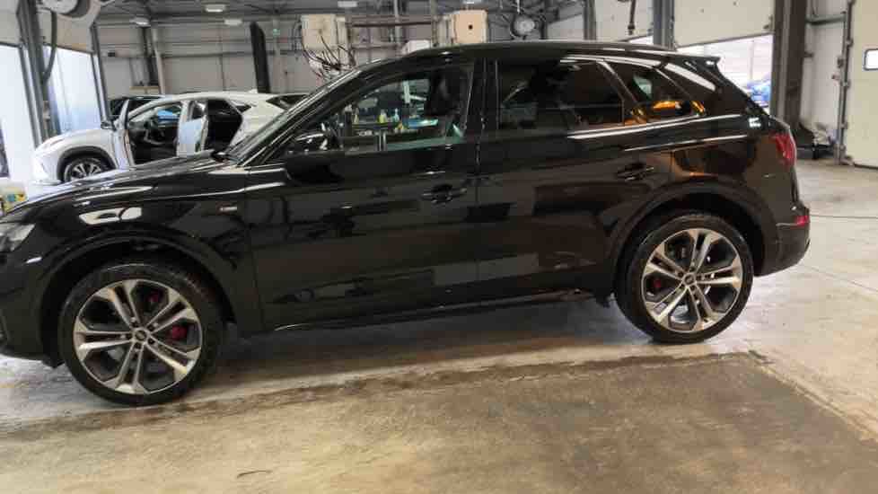 More views of Audi Q5