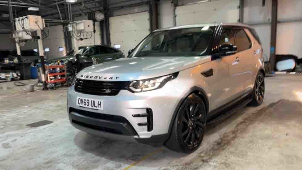 More views of Land Rover Discovery