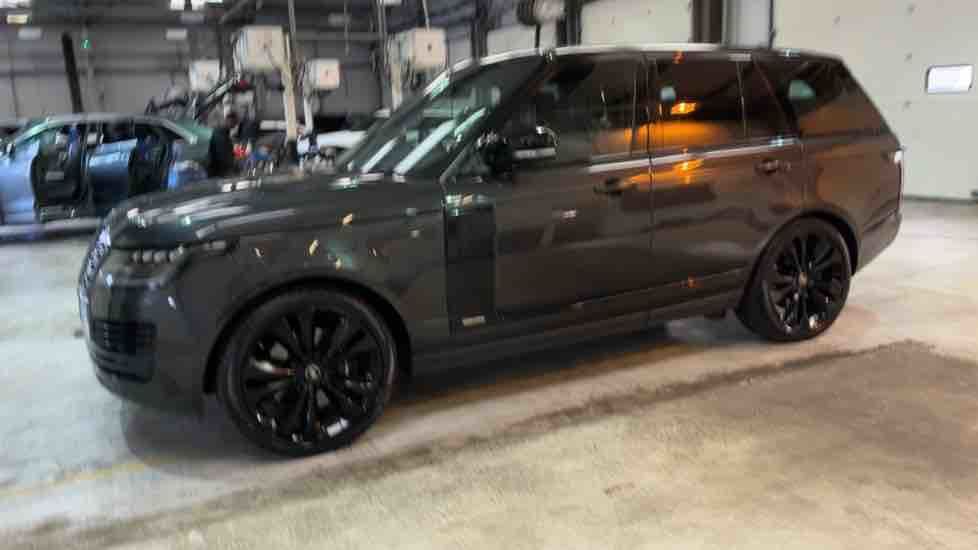 More views of Land Rover Range Rover