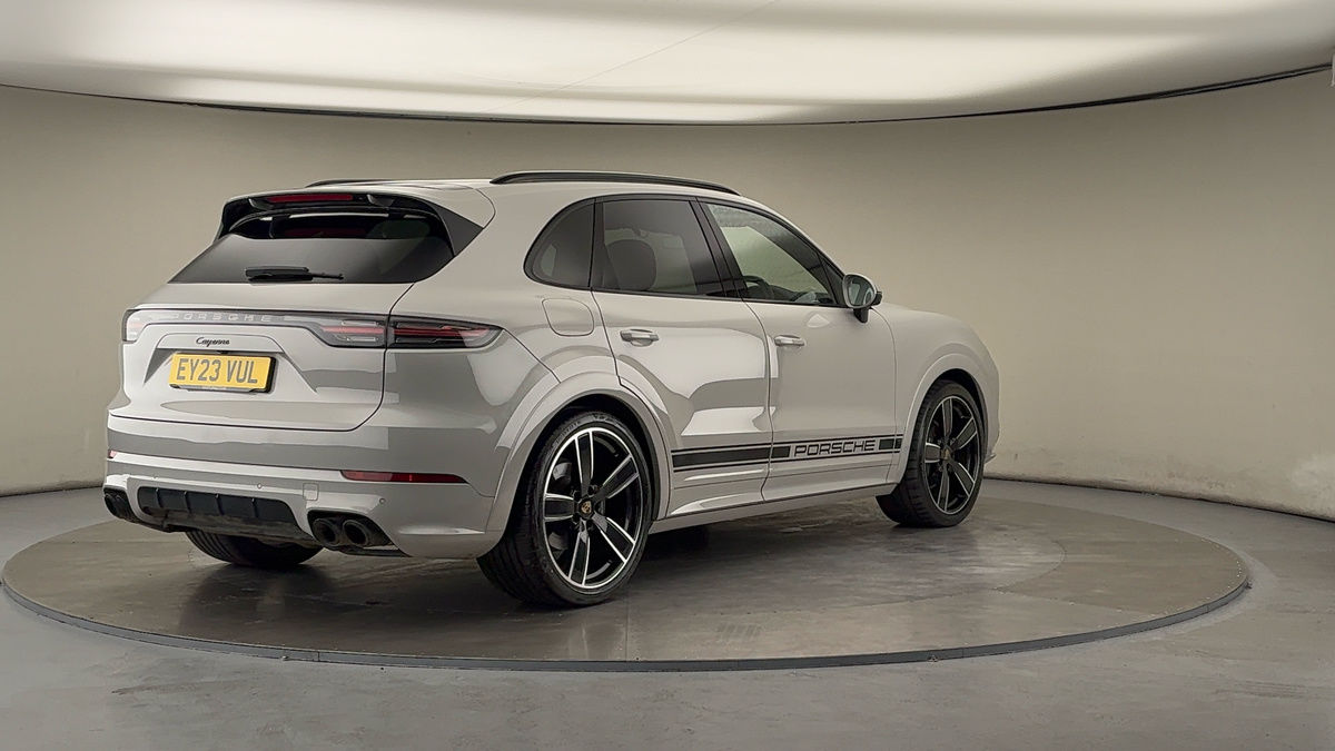 More views of Porsche Cayenne