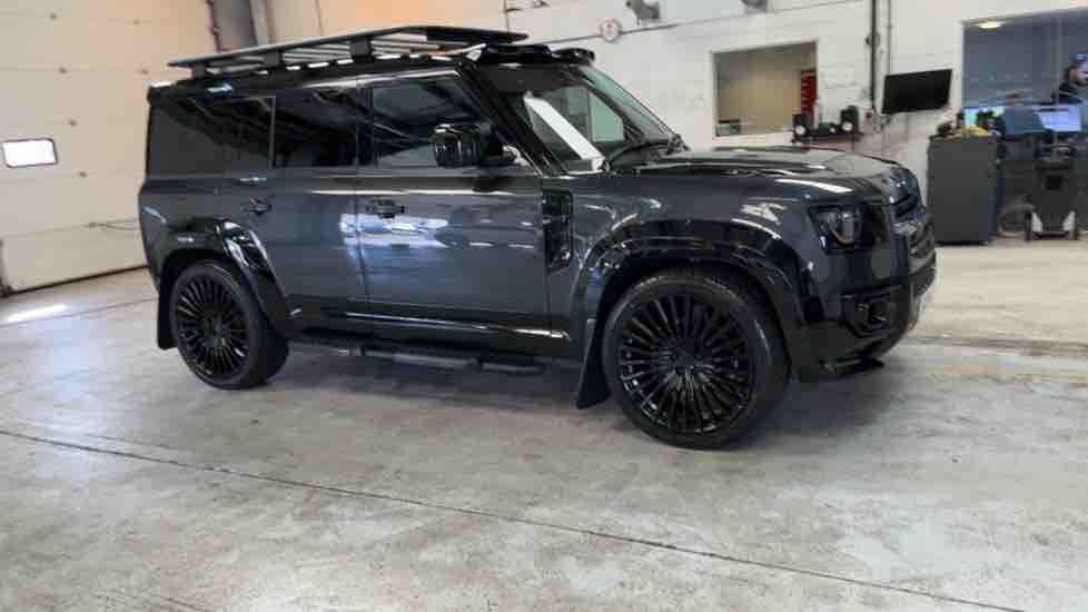 More views of Land Rover Defender 110