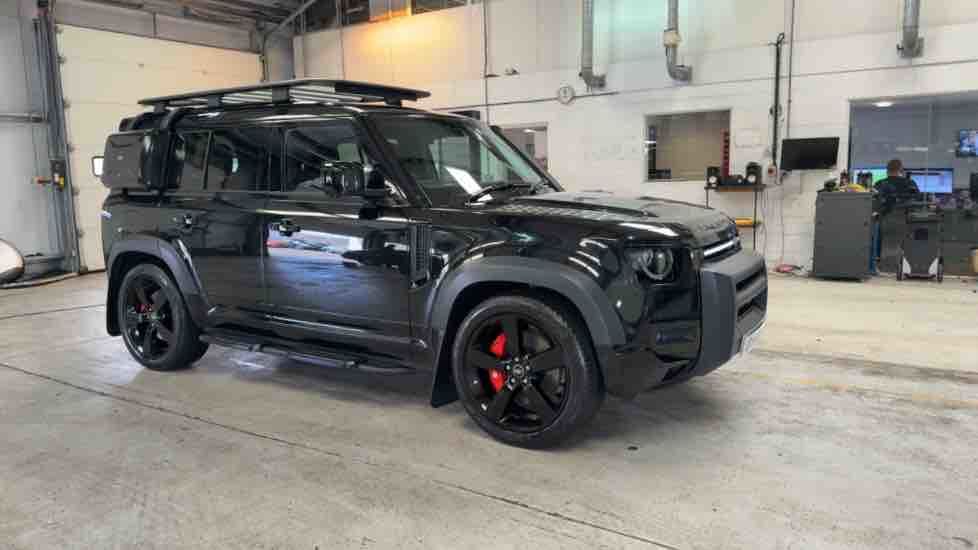 More views of Land Rover Defender 110